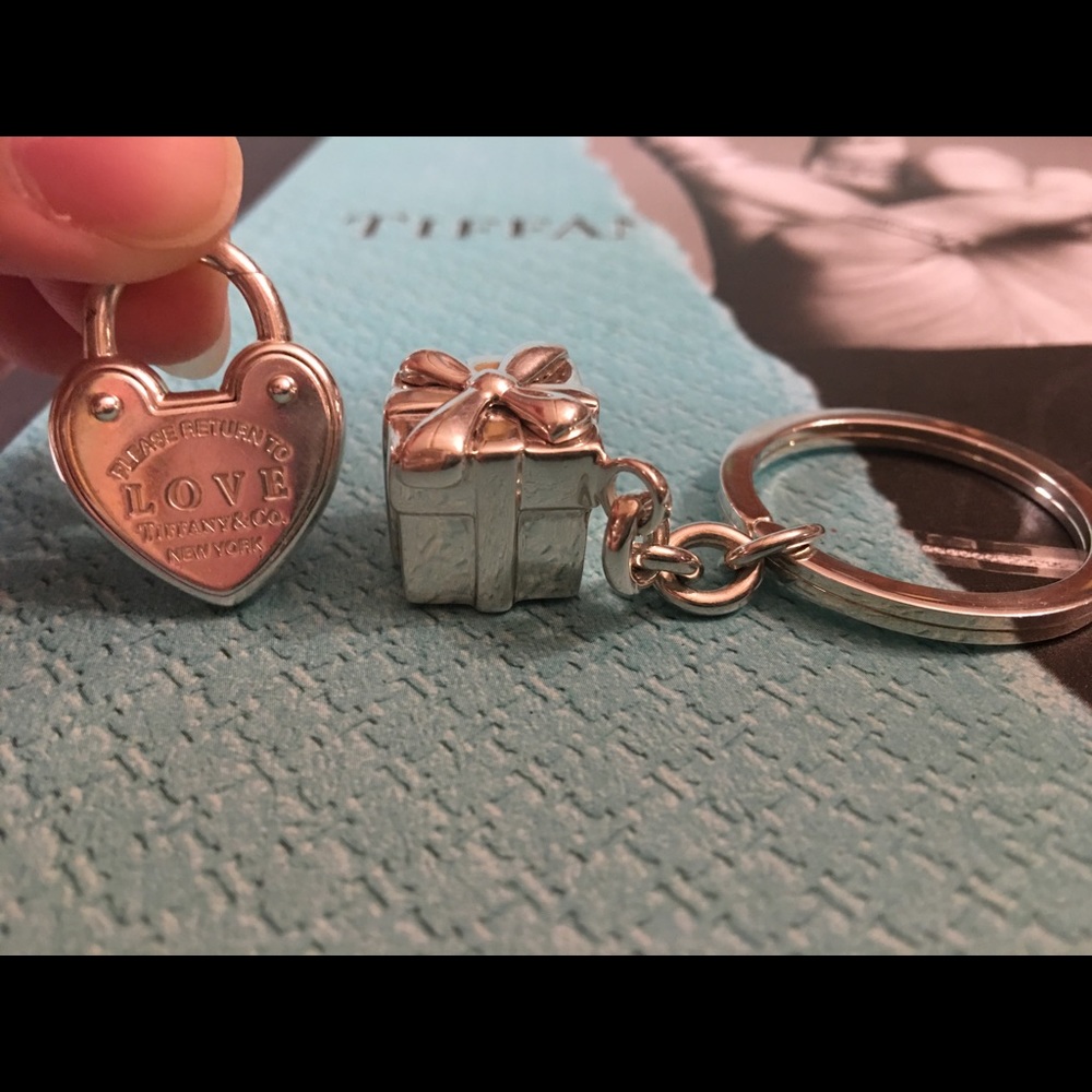 🌷Sold 🌷Tiffany Co Gift Box Key Ring Only